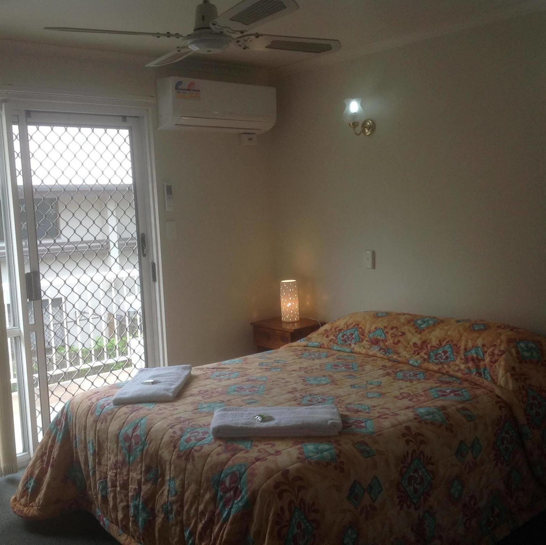 Bayshores Holiday apartamentos Nikenbah Exterior foto